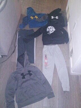 Boys Under Armour Hoodies N Pants